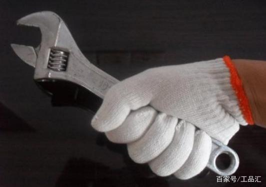 棉纱手套,通用于劳动保护用品行业,手套的长度和手套的分量是成正比