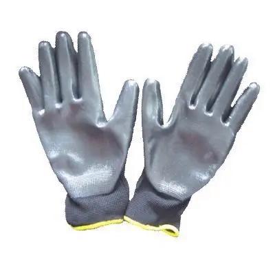 p>手套是手部保暖或劳动保护用品,也有 a target="_blank" href="